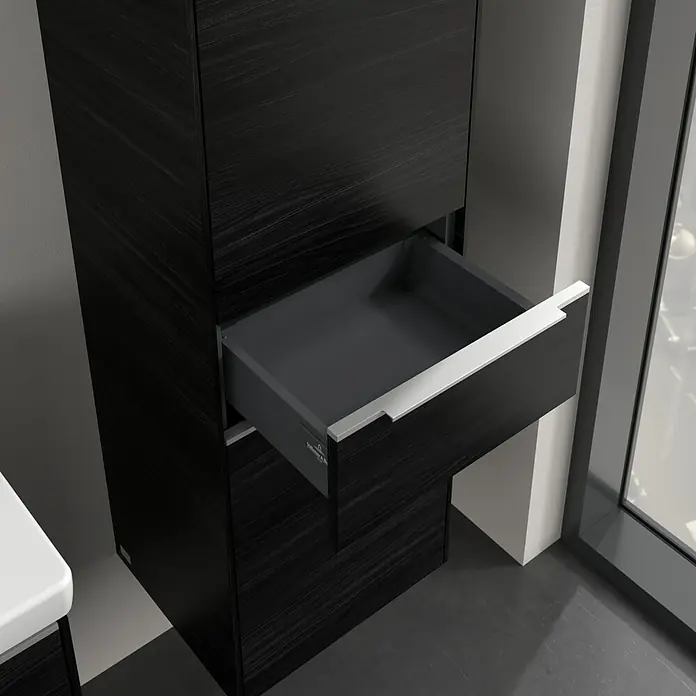 Villeroy & Boch Subway 3.0 Hochschrank - B x T x H: 40 x 36,2 x 171 cm, 1x Schublade, 2x Tür, Black Oak, Farbe Griff: Aluminium glänzend, DIN Anschlag: Rechts - Moderne Badezimmermöbel mit offenem Schubfach. Das Möbelstück in dunkler Holzoptik bietet stilvollen Stauraum im Bad und besticht durch sein Design.