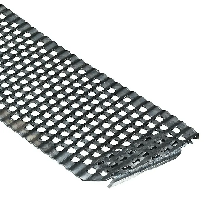 Stanley Hoja de repuesto surform - Largo: 250 mm, Específico para: Cepillo surform, Fino - Primer plano de una placa metálica corrugada y perforada apta para aplicaciones industriales.