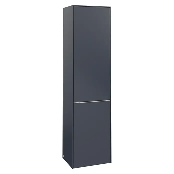 Villeroy & Boch Subway 3.0 Hochschrank - B x T x H: 40 x 36,2 x 171 cm, 1x Klappe mit Wäschekorb, 1x Tür, Marine Blue, Farbe Griff: Aluminium glänzend, DIN Anschlag: Links - Abbildung eines eleganten, modernen grauen Schranks mit zwei Fächern und schlichtem Design. Der Schrank ist ein vielseitiges Möbelstück für jeden Raum.