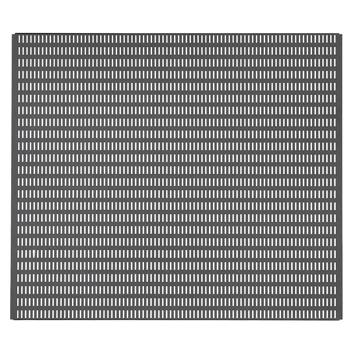 Elfa Garage+ by Elfa Lochwand - B x H: 89,2 x 76,7 cm, Grau matt - Nahaufnahme eines perforierten Metallgitters, das sich durch seine regelmäßigen, rechteckigen Öffnungen auszeichnet und Tiefe erzeugt.