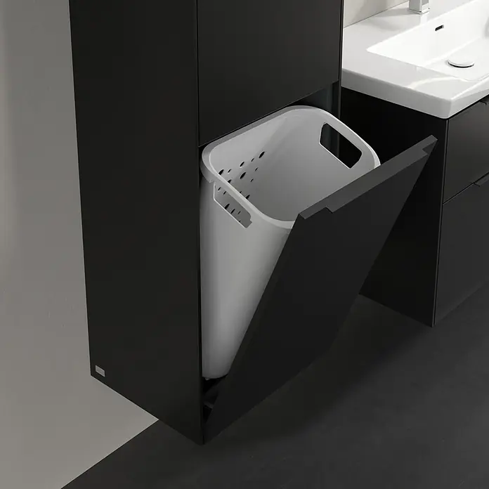 Villeroy & Boch Subway 3.0 Hochschrank - B x T x H: 40 x 36,2 x 171 cm, 1x Klappe mit Wäschekorb, 1x Tür, Volcano Black, Farbe Griff: Volcano black, DIN Anschlag: Links - Der moderne Badezimmerschrank in Schwarz verfügt über einen integrierten, herausziehbaren Wäschekorb, der das Verstauen der Wäsche erleichtert.