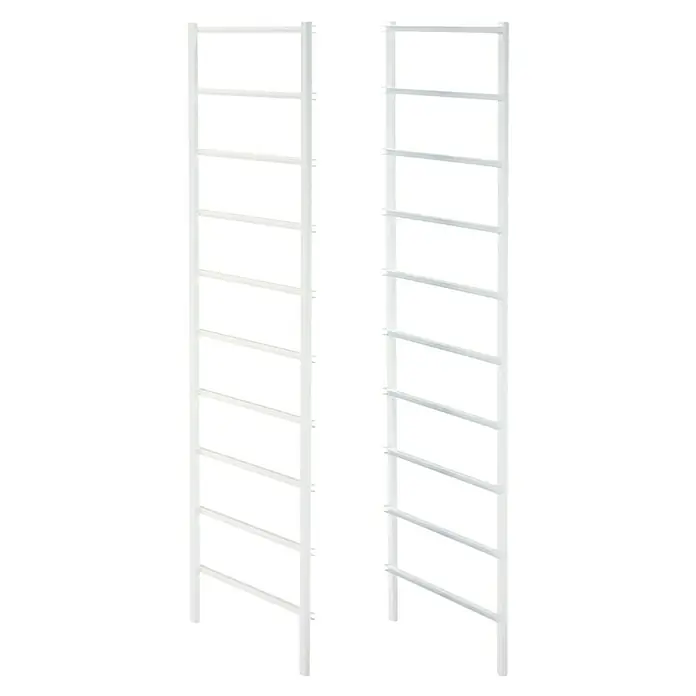 Elfa Classic by Elfa Seitenteil für Korbregalsystem - L x B x H: 44 x 2 x 104 cm, Weiß - Dieses Bild zeigt ein Bücherregal mit mehreren Regalböden, das eine elegante und funktionale Aufbewahrungslösung für Bücher und andere Gegenstände bietet.