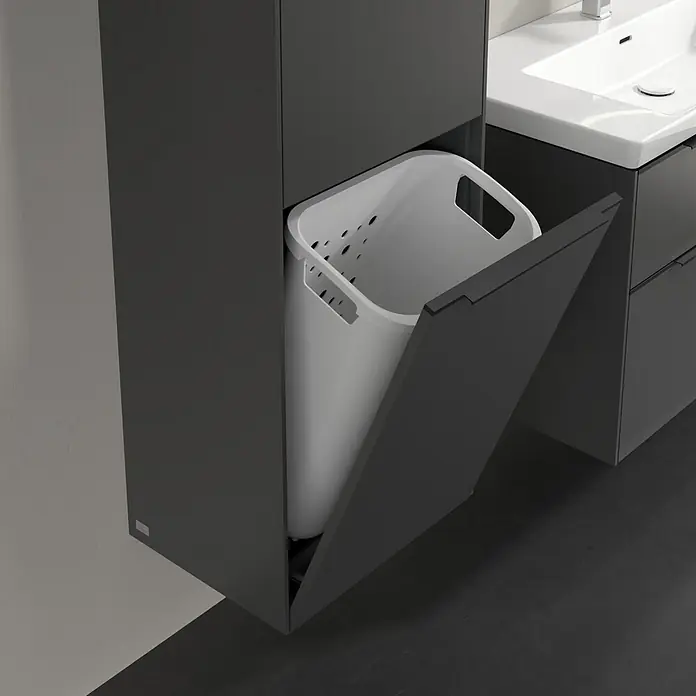 Villeroy & Boch Subway 3.0 Hochschrank - B x T x H: 40 x 36,2 x 171 cm, 1x Klappe mit Wäschekorb, 1x Tür, Graphite, Farbe Griff: Volcano black, DIN Anschlag: Links - Einbauschrank mit integriertem Wäschekorb in einem modernen Badezimmer. Praktische und stilvolle Lösung für die Wäscheaufbewahrung.