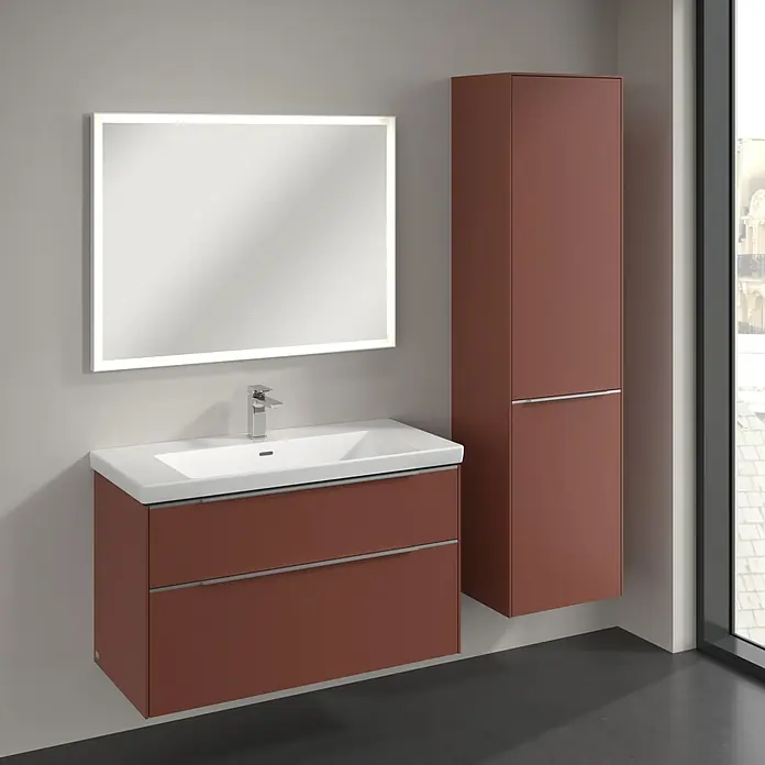 Villeroy & Boch Subway 3.0 Hochschrank - B x T x H: 40 x 36,2 x 171 cm, 1x Klappe mit Wäschekorb, 1x Tür, Wine Red, Farbe Griff: Aluminium glänzend, DIN Anschlag: Rechts - Modernes Badezimmer-Set mit Waschbeckenunterschrank, Aufbewahrungsschrank und beleuchtetem Spiegel. Stilvolles Design in Erdtönen.