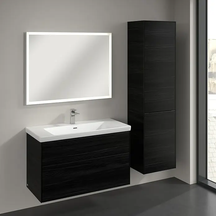 Villeroy & Boch Subway 3.0 Hochschrank - B x T x H: 40 x 36,2 x 171 cm, 1x Klappe mit Wäschekorb, 1x Tür, Black Oak, Farbe Griff: Volcano black, DIN Anschlag: Rechts - Elegantes Badezimmer-Set mit Waschtischunterschrank und hochglänzendem Spiegelschrank für ein modernes Ambiente.
