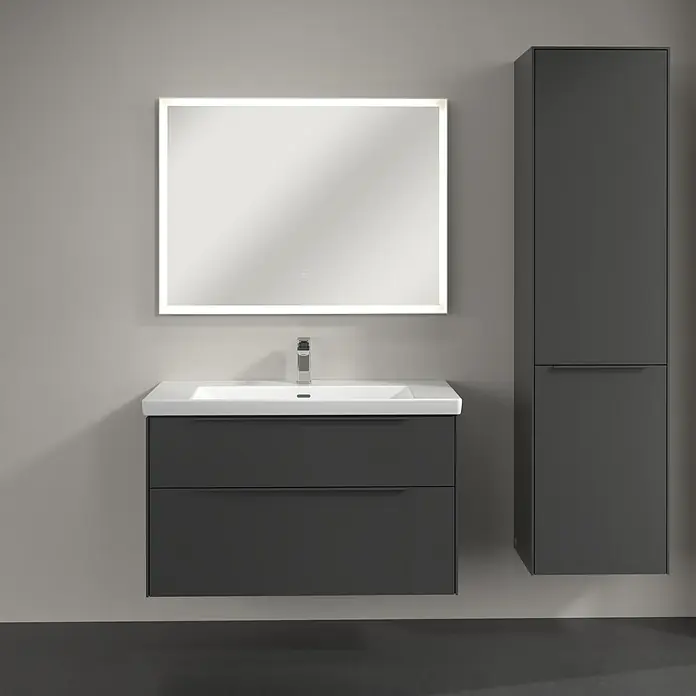 Villeroy & Boch Subway 3.0 Hochschrank - B x T x H: 40 x 36,2 x 171 cm, 1x Klappe mit Wäschekorb, 1x Tür, Graphite, Farbe Griff: Graphite, DIN Anschlag: Rechts - Modernes Badezimmer-Set mit grauem Waschtischunterschrank, beleuchtetem Spiegel und Hochschrank für stilvolle Badezimmergestaltung.