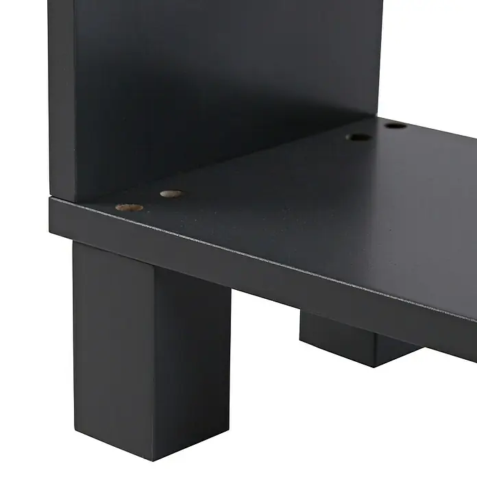 Versa Carro de cocina - L x An x Al: 50 x 15 x 79 cm, Gris - Primer plano de un estante metálico gris con agujeros perforados. Perfecto para soluciones de almacenamiento.