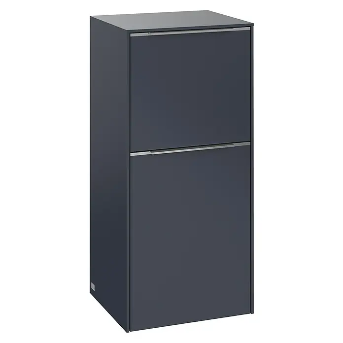 Villeroy & Boch Subway 3.0 Seitenschrank - B x T x H: 40 x 36,2 x 86 cm, Marine Blue, DIN Anschlag: Links, Farbe Griff: Aluminium glänzend - Ein grauer Hailo Öko Duo Abfallsammler mit zwei Fächern und silbernen Griffen. Ideal für die Mülltrennung in der Küche.