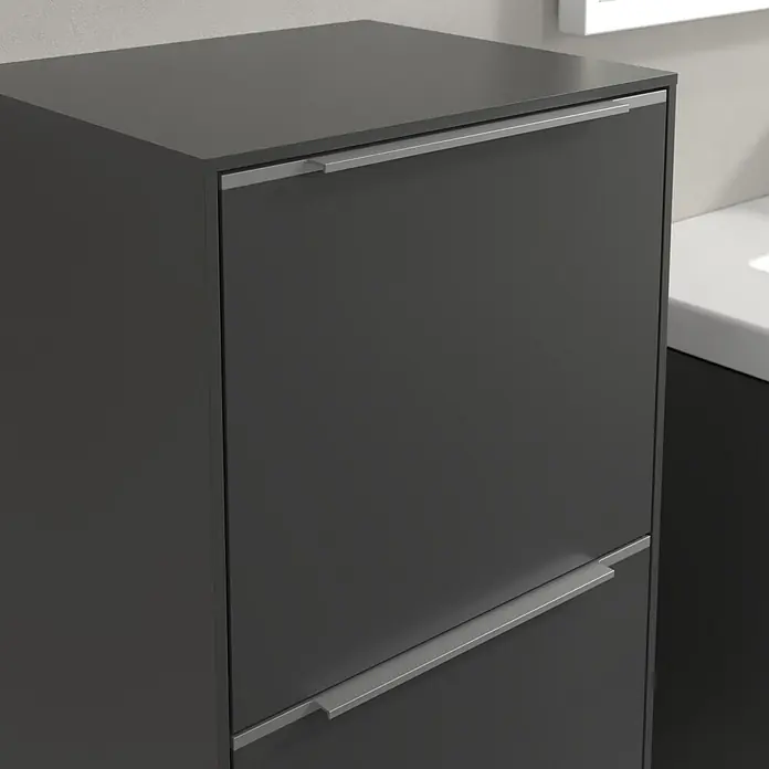 Villeroy & Boch Subway 3.0 Seitenschrank - B x T x H: 40 x 36,2 x 86 cm, Graphite, DIN Anschlag: Links, Farbe Griff: Aluminium glänzend - Grauer Badezimmerschrank mit zwei Schubladen und modernen Griffen. Der Schrank bietet stilvollen Stauraum im Badezimmer.