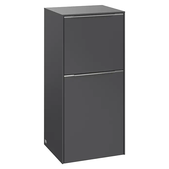Villeroy & Boch Subway 3.0 Seitenschrank - B x T x H: 40 x 36,2 x 86 cm, Graphite, DIN Anschlag: Links, Farbe Griff: Aluminium glänzend - Das Bild zeigt einen grauen Schuhschrank mit zwei Fächern und silbernen Griffen. Der Schrank ist schlicht und modern gestaltet.