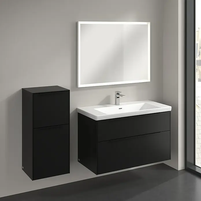 Villeroy & Boch Subway 3.0 Seitenschrank - B x T x H: 40 x 36,2 x 86 cm, Volcano Black, DIN Anschlag: Links, Farbe Griff: Volcano Black - Moderne Badezimmerkonsole mit Waschbecken und beleuchtetem Spiegel, kombiniert mit einem passenden Hochschrank.