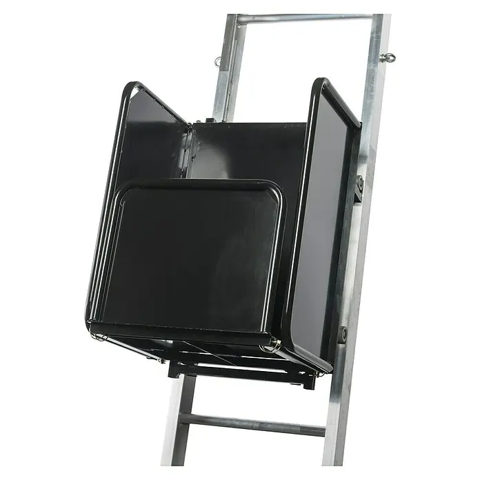 Haemmerlin Maxial Pritsche Frontwand - Stahl, Passend für: Maxial Dachdeckerpritsche - Schwarzer Anlegeleiter-Korb auf einer Aluminiumleiter für sichere Arbeiten in der Höhe. Robust und zuverlässig.