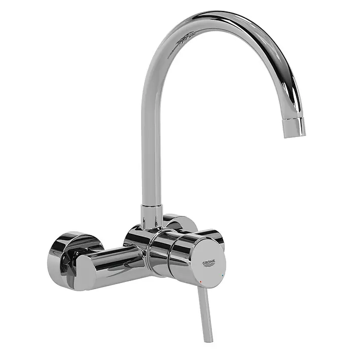 Grohe Concetto Spültischarmatur - Chrom, Glänzend, Wandmontage - Nahaufnahme eines glänzenden Grohe-Küchenmischers mit hohem Auslauf und Einhebelmischer, ideal für moderne Küchen.