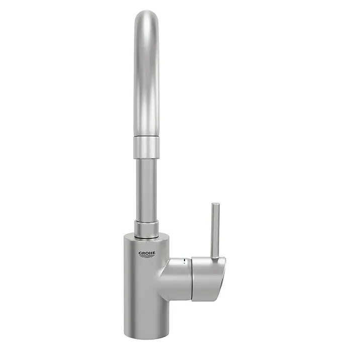 Grohe Concetto Spültischarmatur - Edelstahl, Schwenkbar - Nahaufnahme einer Grohe Küchenarmatur aus gebürstetem Edelstahl mit hohem Auslauf und Einhebelmischer. Elegantes Design für moderne Küchen.