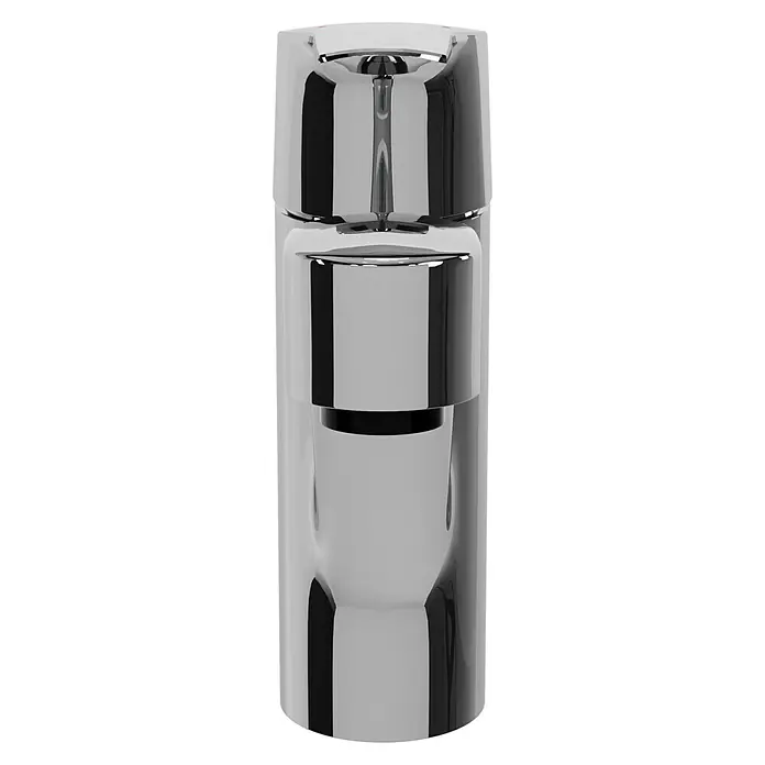 Grohe QuickFix Spültischarmatur Start - Ausladung Armatur: 227 mm, Chrom, Schwenkbereich: 140 ° - Nahaufnahme eines modernen, verchromten Wasserhahns mit klaren Linien und reflektierenden Oberflächen.