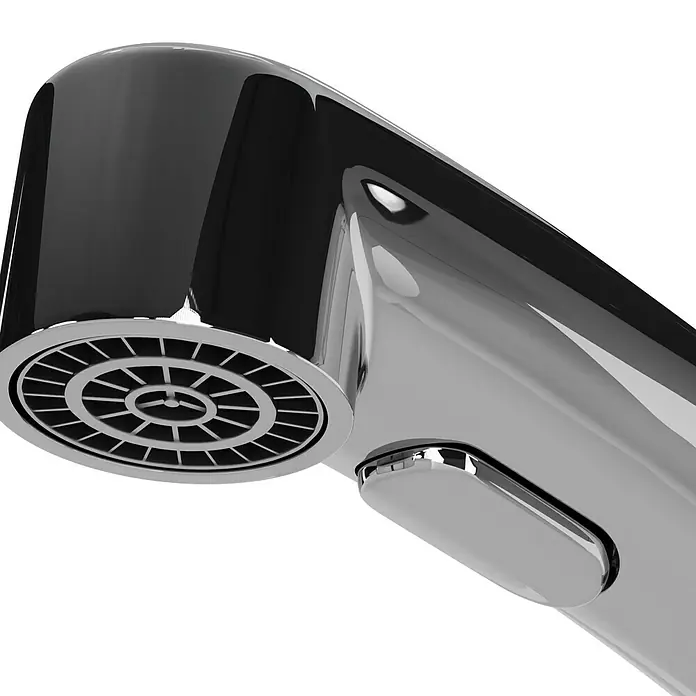Grohe QuickFix Spültischarmatur Start - Chrom, Ausziehbar, Glänzend - Nahaufnahme eines modernen, verchromten Wasserhahns mit einem Belüfter, der das Wasser in einem sanften Strahl ausgibt.