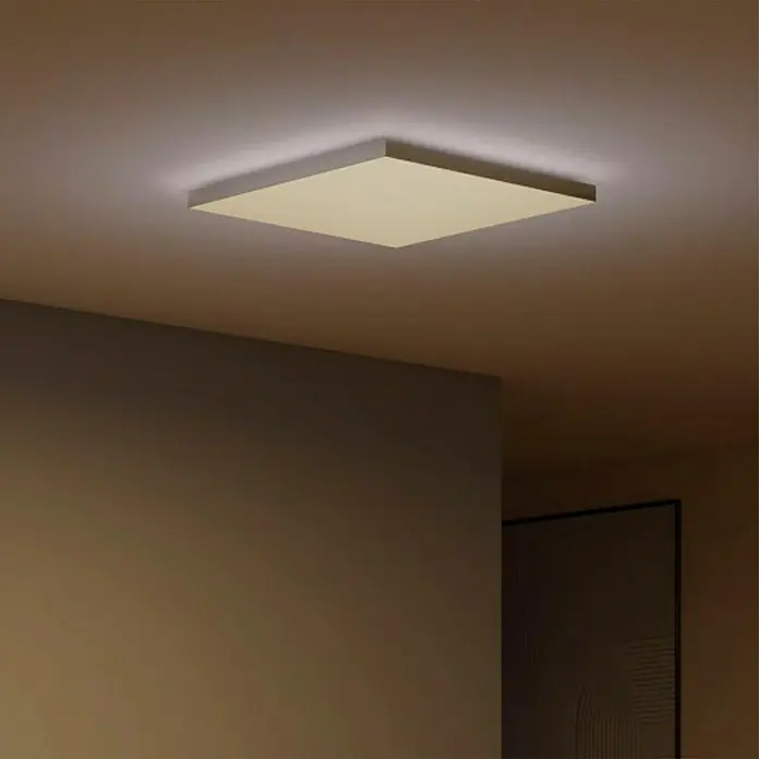 Philips Hue LED-Deckenleuchte Datura - 67 W, L x B x H: 60 x 60 x 5 cm, Weiß - Quadratische Deckenleuchte erhellt den Raum mit sanftem Licht. Elegantes Design, das jeden Raum aufwertet und eine angenehme Atmosphäre schafft.