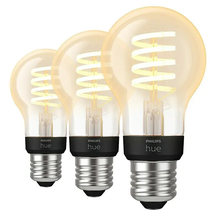 Philips Hue Smart-LED-Lampe White Ambiance Filament - E27, Dimmbar, Warmweiß, 550 lm, 7 W, Lampenbezeichnung: G93, 3 Stk. - Drei Philips Hue Glühbirnen mit dekorativem Wendeldesign im Fokus. Die smarten Lampen sorgen für stimmungsvolle Beleuchtung im Zuhause.