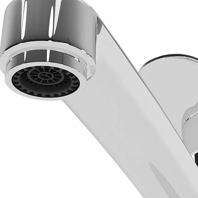 Hansgrohe Grifo de cocina - Cromo, Brillante - Primer plano de un grifo moderno y brillante con un caño redondo oscuro sobre un fondo negro.