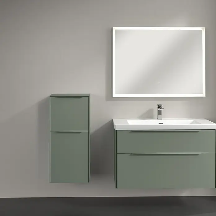 Villeroy & Boch Subway 3.0 Seitenschrank - B x T x H: 40 x 36,2 x 86 cm, Soft Green, DIN Anschlag: Links, Farbe Griff: Monochrom - Modernes Badezimmer-Set in Grün mit Waschtisch, Spiegelschrank und Hochschrank für ein stilvolles Ambiente.