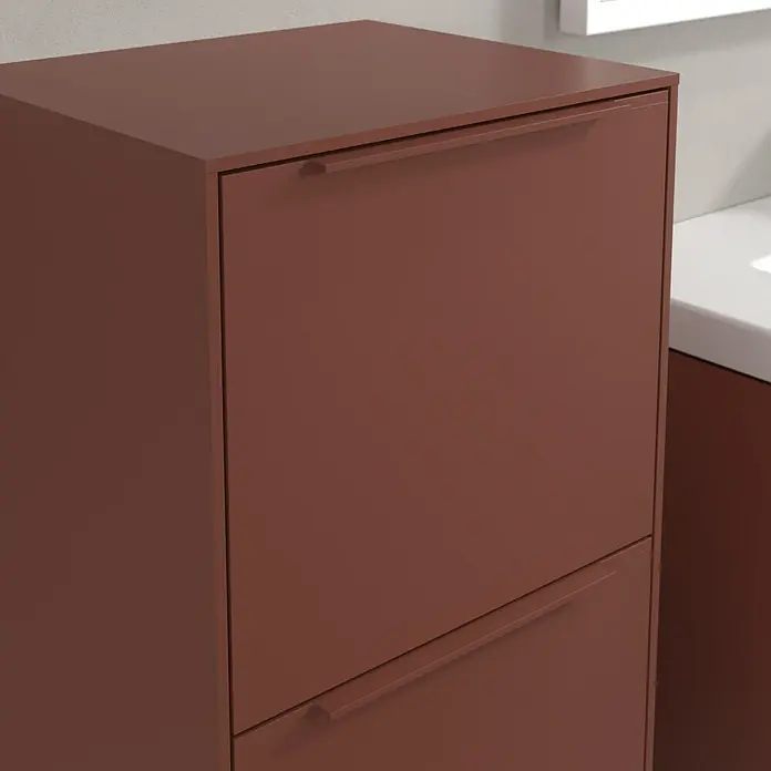 Villeroy & Boch Subway 3.0 Seitenschrank - B x T x H: 40 x 36,2 x 86 cm, Wine Red, DIN Anschlag: Links, Farbe Griff: Monochrom - Brauner Badezimmerschrank mit zwei Schubladen und schlichten Griffen. Stilvolles und modernes Design für Ihr Badezimmer.