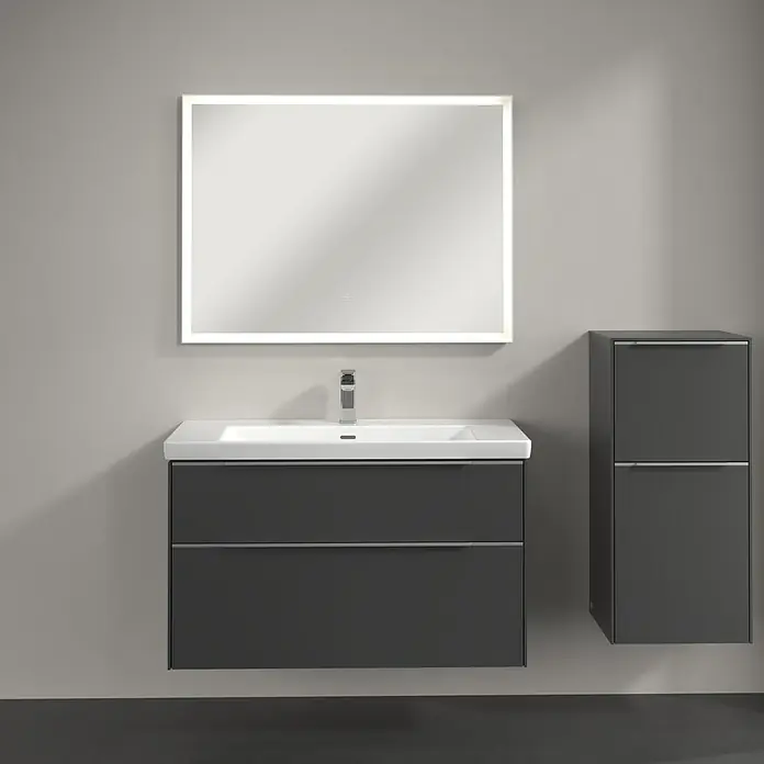 Villeroy & Boch Subway 3.0 Seitenschrank - B x T x H: 40 x 36,2 x 86 cm, Graphite, DIN Anschlag: Rechts, Farbe Griff: Aluminium glänzend - Moderne Badezimmerkonsole mit Waschbecken, Unterschrank mit zwei Schubladen, beleuchtetem Spiegel und einem Hängeschrank in Grau.