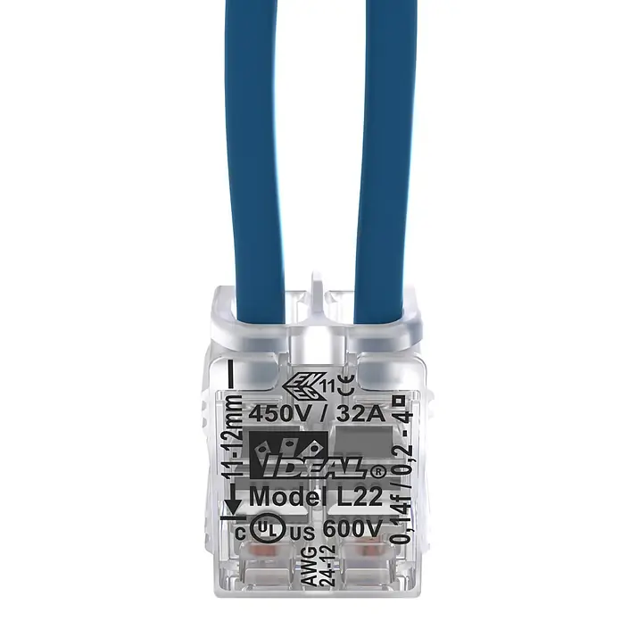 Ideal Hebelklemme Gen II - Anzahl Leiter: 2 Stk., 4 mm², 40 Stk. - Eine transparente IDEAL Model L22 Kabelklemme mit zwei blauen Kabeln, die eingeführt sind und eine sichere Verbindung zeigen.