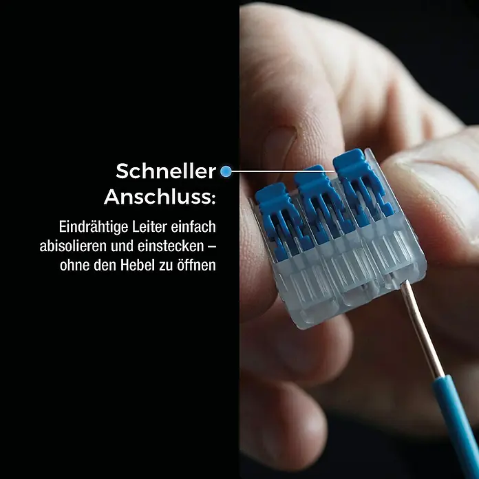 Ideal Hebelklemme Gen II - Anzahl Leiter: 3 Stk., 4 mm², 40 Stk. - Nahaufnahme einer 3-Wege-Klemme mit blauen Hebeln, die einen schnellen und werkzeuglosen Anschluss von Drähten ermöglicht.