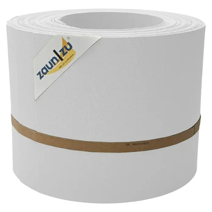 zaun|zu Sichtschutzstreifen Premium - 25,5 m x 19 cm, Weiß - Eine Rolle blickdichter Zaunfolie von ZaunZu. Die Folie ist weiß und wird von einer braunen Pappbanderole zusammengehalten.