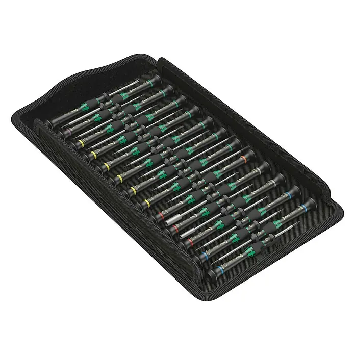 Wera Kraftform Micro Schraubendreher-Set Big Pack 1 - 25 -tlg. - Ein Set mit Wera Micro Schraubendrehern in einer schwarzen Tasche, ideal für Präzisionsarbeiten.