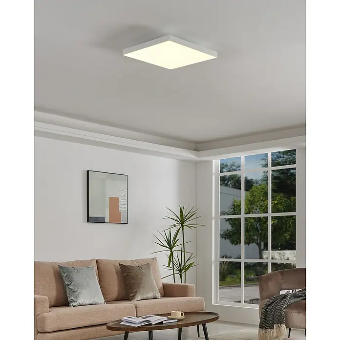 Eglo LED-Panel Turcona-Z - 22,8 W, L x B x H: 45 x 45 x 7,5 cm, Weiß, RGBW - Moderne quadratische Deckenleuchte mit sanftem, hellem Licht, ideal für Wohnräume mit minimalistischem Design. Sie sorgt für eine angenehme Atmosphäre.
