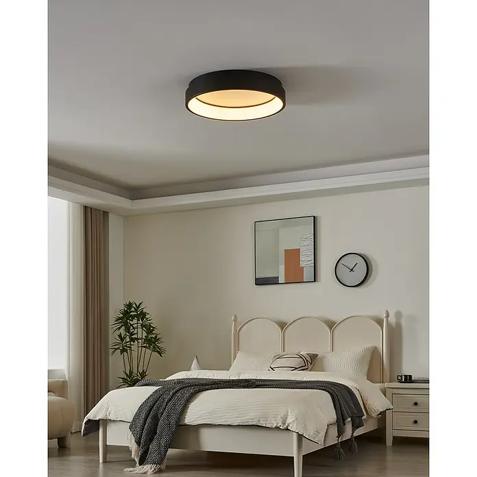 Eglo connect.z LED-Deckenleuchte rund Marghera-Z - 26 W, Ø x H: 60 x 11 cm, Schwarz, RGBW - Moderne Deckenleuchte in Schwarz und Weiß. Das runde Design sorgt für eine angenehme Beleuchtung im Schlafzimmer. Perfekt für stilvolle Innenräume.