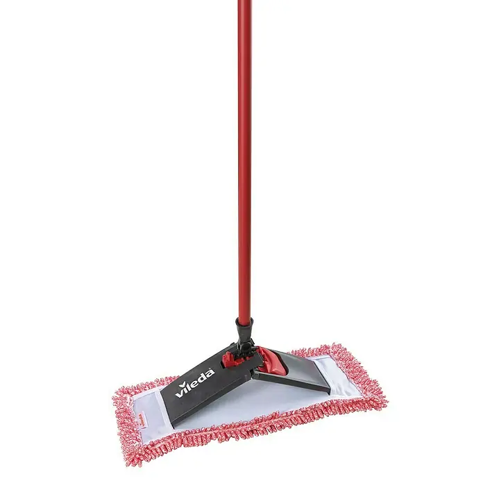 Vileda Ersatz-Bezug Style Chenille - Mikrofaser, Viskose, Waschbar bei 60 °C - Ein roter Vileda Wischmopp mit einem Mikrofaser-Reinigungspad für eine effektive und streifenfreie Reinigung. Ideal für alle Hartböden.