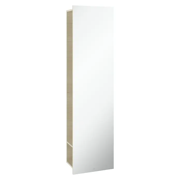 Villeroy & Boch Subway 3.0 Spiegelschrank - B x H: 45 x 170 cm, White Oak, Mit Regal rechts - Schlanker Badezimmerschrank mit einer weißen Tür und hellem Holzdekor an der Seite für eine stilvolle und praktische Aufbewahrungslösung.