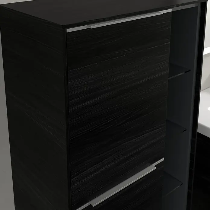 Villeroy & Boch Subway 3.0 Seitenschrank - B x T x H: 57,4 x 36,2 x 120 cm, Black Oak, DIN Anschlag: Links, Farbe Griff: Aluminium glänzend - Elegantes Badezimmermöbel in Schwarz mit stilvollen silbernen Griffen. Das perfekte Möbelstück für moderne Bäder.