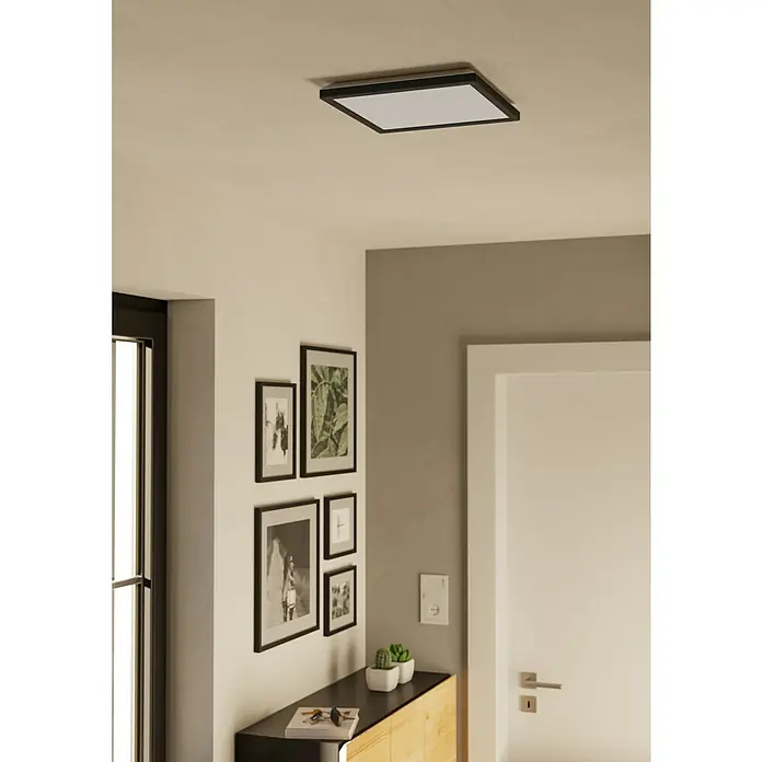 Eglo Connect LED-Deckenleuchte Rovito-Z - 13,4 W, L x B x H: 29 x 29 x 3 cm, Schwarz, RGBW - Deckenleuchte in modernem Design, quadratisch mit schwarzem Rahmen. Ideal für Flur oder Wohnraum.