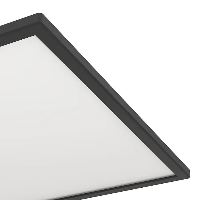 Eglo Connect LED-Deckenleuchte Rovito-Z - 17 W, L x B x H: 50 x 50 x 3,2 cm, Schwarz, RGBW - Nahaufnahme einer quadratischen LED-Deckenleuchte mit einem schlanken, dunklen Rahmen, die ein modernes und helles Licht in den Raum bringt.