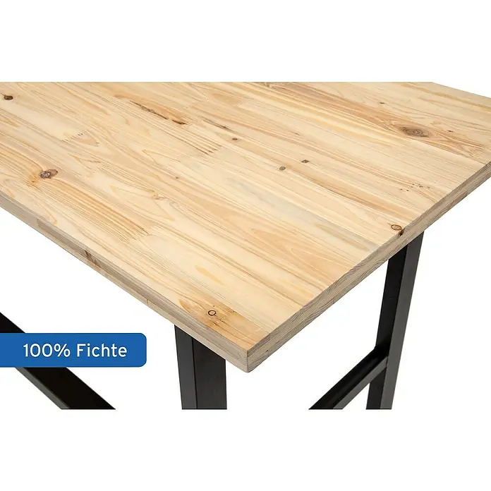 Rikta Werkbank mit Rollen - L x B: 140 x 60 cm, Arbeitshöhe: 84 cm, Belastbarkeit: 200 kg - Detailaufnahme einer Tischplatte aus Fichtenholz mit einem Gestell aus Metall.