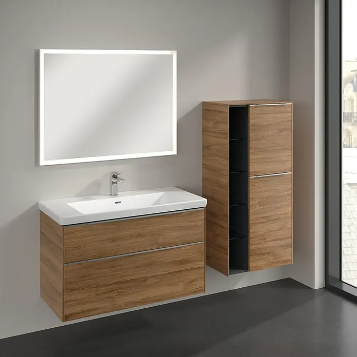 Villeroy & Boch Subway 3.0 Seitenschrank - B x T x H: 57,4 x 36,2 x 120 cm, Kansas Oak, DIN Anschlag: Rechts, Farbe Griff: Aluminium glänzend - Modernes Badezimmer-Set mit Waschtischunterschrank, Aufsatzwaschbecken, Spiegelschrank und Hochschrank in Holzoptik.