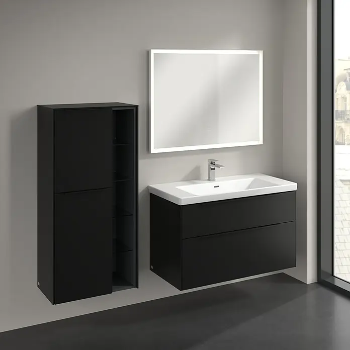 Villeroy & Boch Subway 3.0 Seitenschrank - B x T x H: 57,4 x 36,2 x 120 cm, Volcano Black, DIN Anschlag: Links, Farbe Griff: Volcano Black - Schwarzes Badezimmer-Set mit Waschbeckenunterschrank, Spiegelschrank und Hochschrank für ein modernes Ambiente.