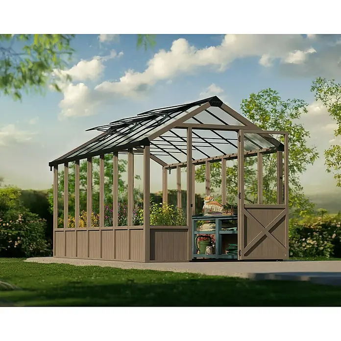 Palram – Canopia Invernadero Natura - Medidas ext. (An x Pr): 249 x 500 cm, Plástico, 4 mm, Natural - Un hermoso invernadero de madera con techo de cristal y una puerta abierta para ver las plantas. ¡Una gran adición para los jardineros!