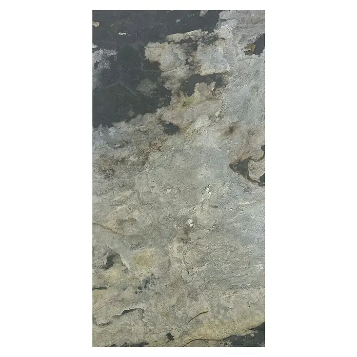 Jangal Wandpaneel Modular Wall Stone - Patina Slate, 1.040 x 520 x 6 mm - Nahaufnahme einer Schieferplatte mit subtilen Grau- und Beigetönen, ideal für moderne Innendesigns.
