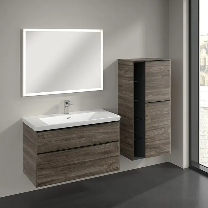 Villeroy & Boch Subway 3.0 Seitenschrank - B x T x H: 57,4 x 36,2 x 120 cm, Stone Oak, DIN Anschlag: Rechts, Farbe Griff: Volcano Black - Modernes Badezimmer-Set mit Waschtischunterschrank in Holzoptik, Waschbecken und beleuchtetem Spiegel. Elegantes Design für Ihr Bad.