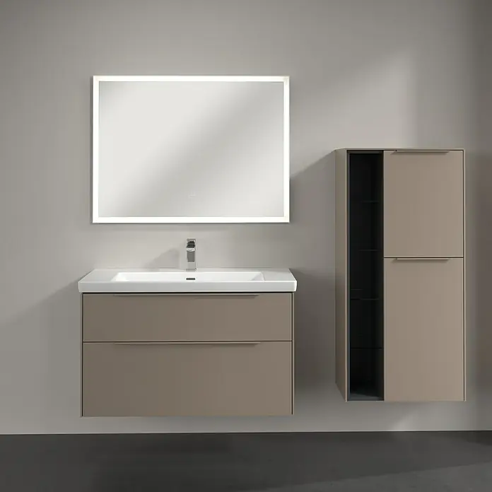 Villeroy & Boch Subway 3.0 Seitenschrank - B x T x H: 57,4 x 36,2 x 120 cm, Taupe, DIN Anschlag: Rechts, Farbe Griff: Monochrom - Badezimmer-Waschtisch mit Schubladen, Spiegel mit Beleuchtung und passendem Hochschrank in Braun. Elegantes Design für ein modernes Bad.