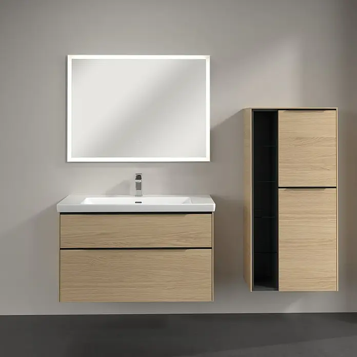 Villeroy & Boch Subway 3.0 Seitenschrank - B x T x H: 57,4 x 36,2 x 120 cm, Nordik Oak, DIN Anschlag: Rechts, Farbe Griff: Volcano Black - Modernes Badezimmer-Set mit Waschtischunterschrank, Aufsatzwaschbecken, Spiegelschrank mit Beleuchtung und passendem Hochschrank in hellem Holzdesign.