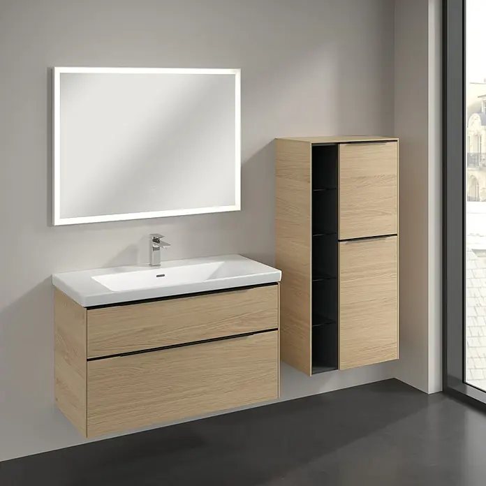 Villeroy & Boch Subway 3.0 Seitenschrank - B x T x H: 57,4 x 36,2 x 120 cm, Nordik Oak, DIN Anschlag: Rechts, Farbe Griff: Volcano Black - Modernes Badezimmer-Set mit Waschtischunterschrank, Aufsatzwaschbecken und Spiegelschrank mit LED-Beleuchtung für ein stilvolles Ambiente.
