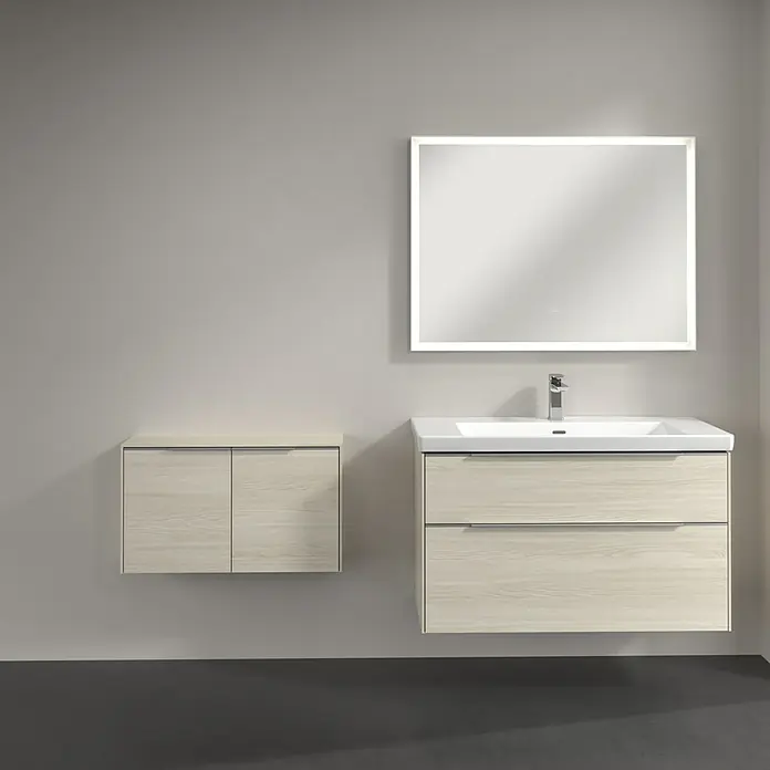 Villeroy & Boch Subway 3.0 Seitenschrank - B x T x H: 72,8 x 25,6 x 42,3 cm, White Oak, DIN Anschlag: Links/Rechts, Farbe Griff: Volcano Black - Badezimmer-Ensemble mit modernem Waschtischunterschrank, Wandschrank und beleuchtetem Spiegel für ein stilvolles Ambiente.