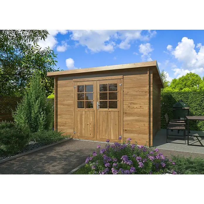 Palmako Gartenhaus Lola - Außenmaß inkl. Dachüberstand (B x T): 346 x 320 cm, Holz, Braun - Eine hölzerne Gartensauna mit Doppeltüren und Fenstern, umgeben von Grün. Ideal für Entspannung.