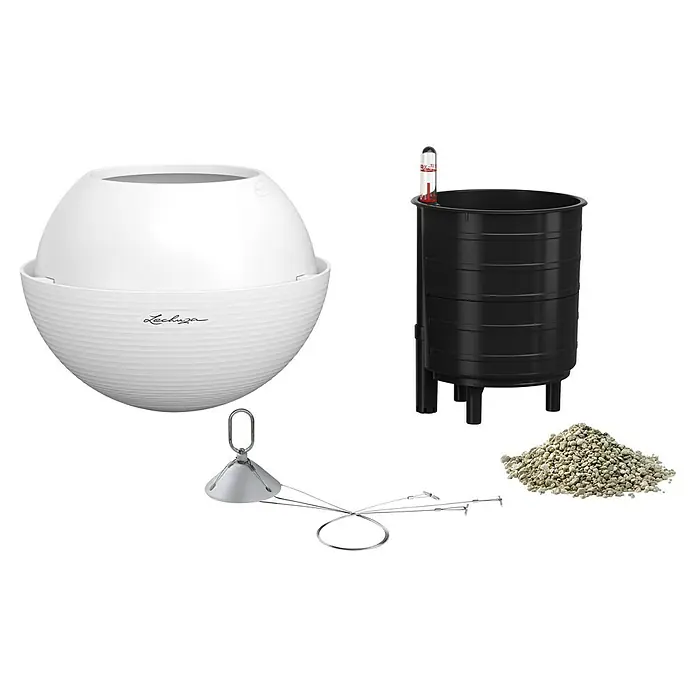 Lechuza Color Blumenampel Bola - Ø x H: 23 x 18 cm, Kunststoff, Weiß - Produktbild eines Lechuza Pflanzgefäß-Sets mit Pflanzeinsatz, Wasserstandsanzeiger, Montagematerial und Pflanzgranulat.