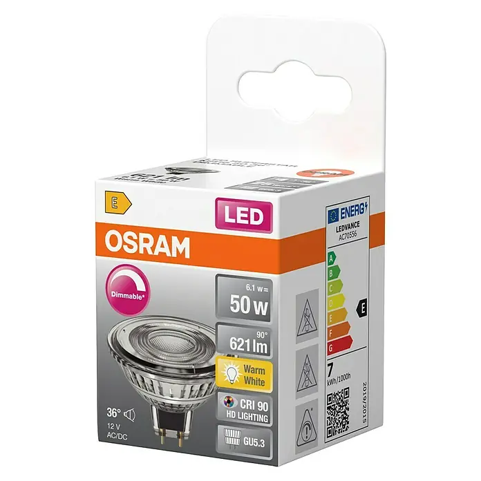 Osram Superstar LED-Lampe MR16 - GU5,3, Dimmbar, Warmweiß, 621 lm, 6,1 W - Nahaufnahme einer OSRAM LED-Lampe mit 50 W, 621 lm, warmweißem Licht, CRI 90 HD-Beleuchtung und GU5.3 Sockel.